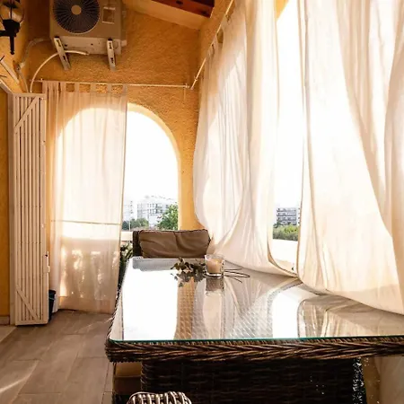 Maravilloso Duplex Con Vistas Al Mar Y Piscina Apartman